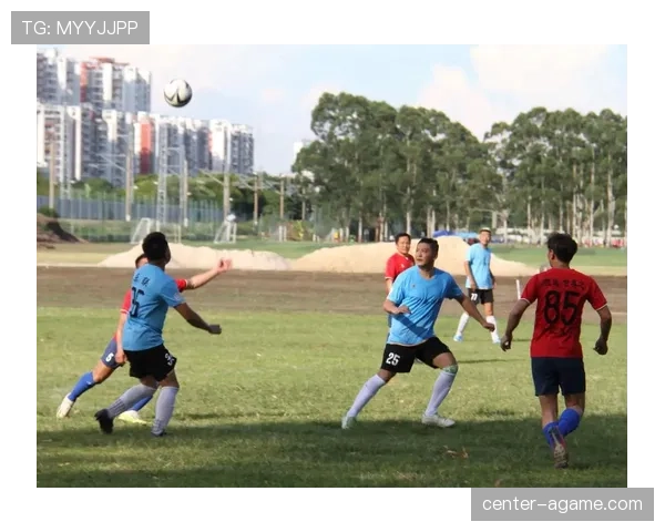 第四官员在足球比赛中的职责与裁判规则详解